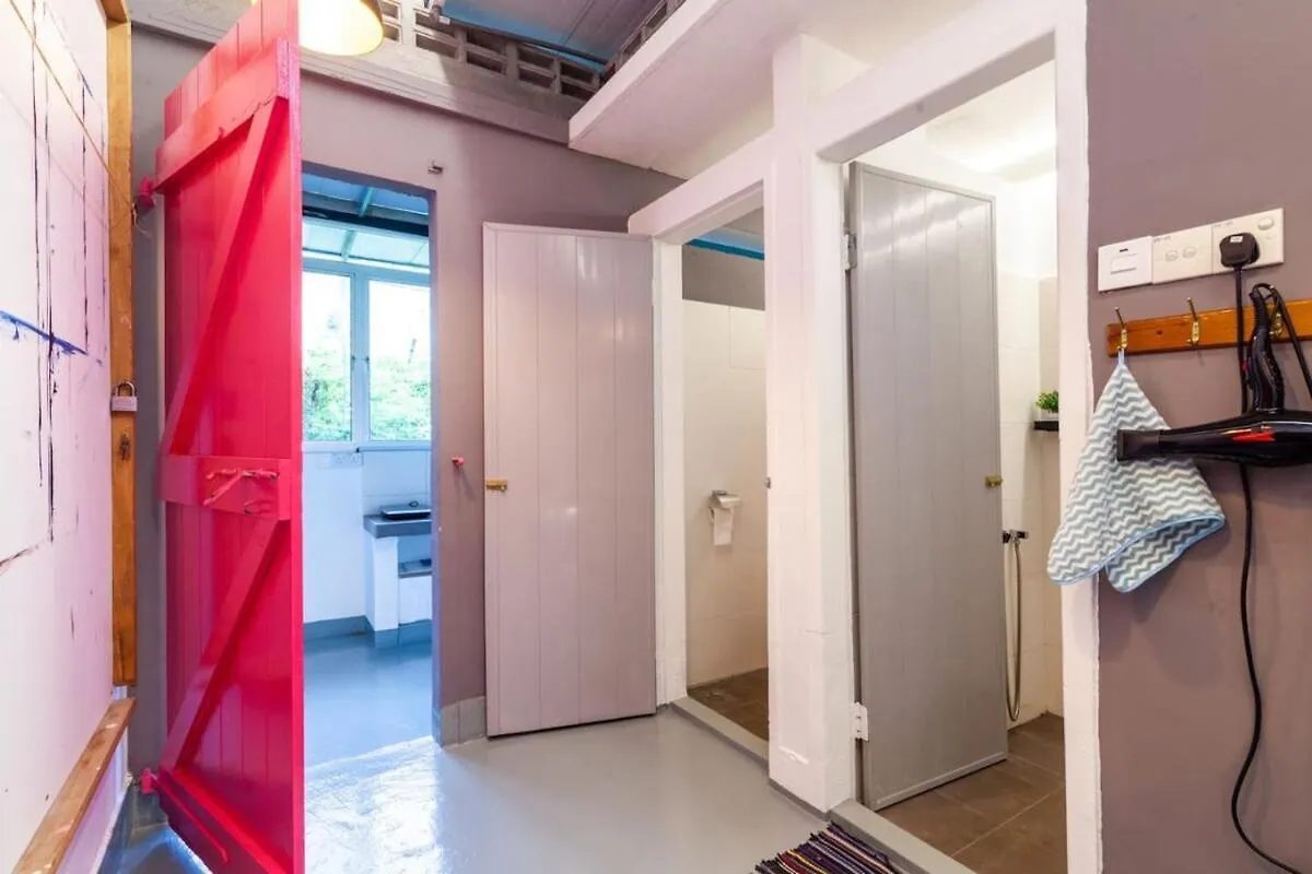 Unique Design House, 2Br House - Near Ipoh Local Foodies 0*,  Malaysia